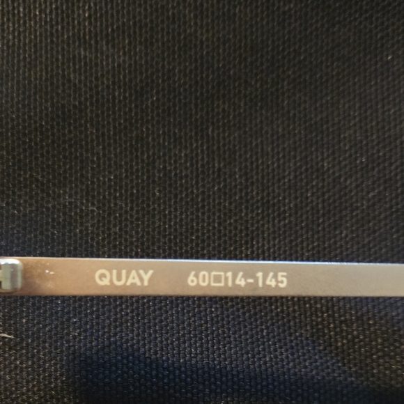 Quay Backstage Pass Sunglasses - Picture 3 of 6